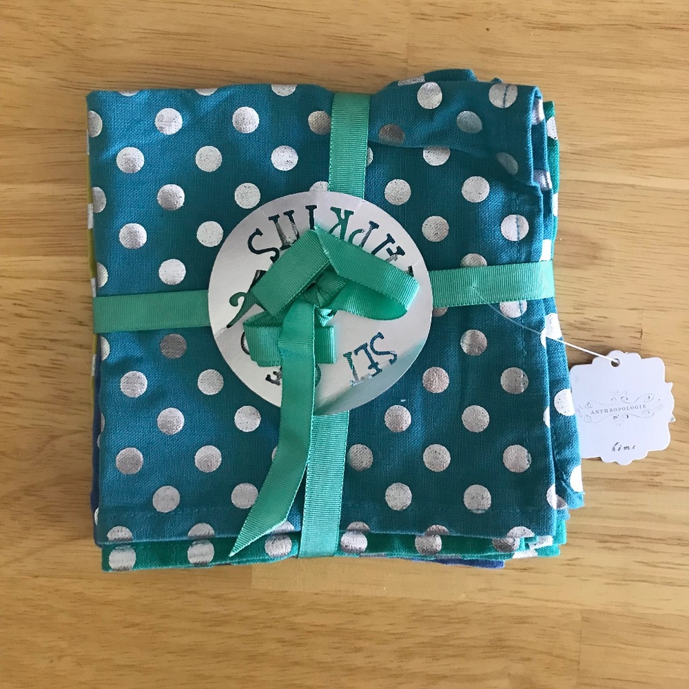 NEW ANTHROPOLGIE COTTON NAPKINS